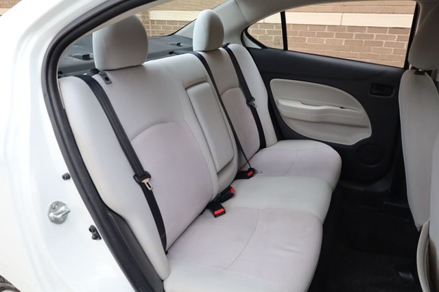 2017 Mitsubishi Mirage G4 ES - 22936608 - 17