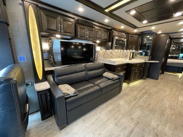 2017 Newmar MOUNTAIN AIRE 4535  - 21562811 - 11