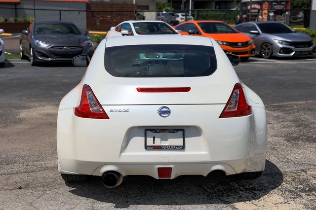 2017 Nissan 370Z Coupe Automatic - 22887316 - 10
