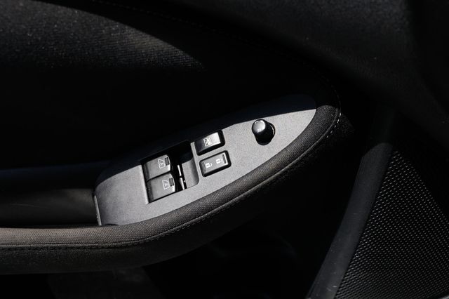 2017 Nissan 370Z Coupe Automatic - 22887316 - 41