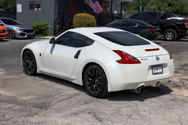 2017 Nissan 370Z Coupe Automatic - 22887316 - 6