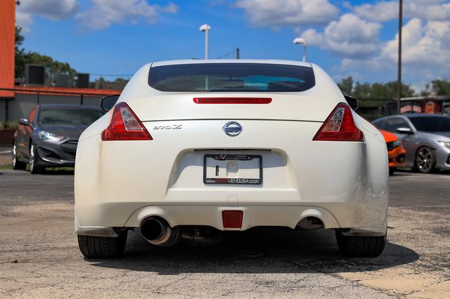2017 Nissan 370Z Coupe Automatic - 22887316 - 8