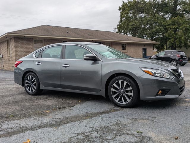 2017 Nissan Altima  - 22928117 - 1