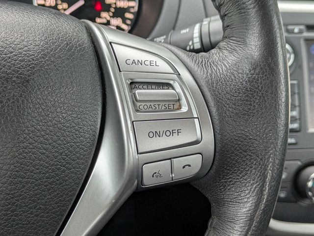 2017 Nissan Altima  - 22928117 - 26