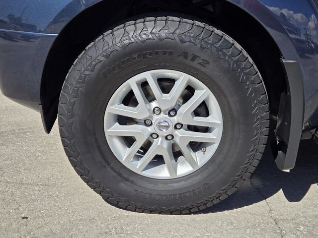 2017 Nissan Frontier Crew Cab 4x2 SV V6 Automatic - 22931588 - 4