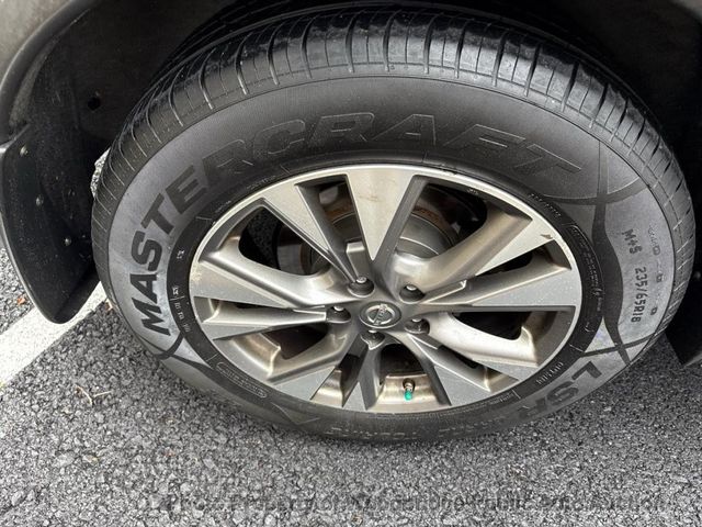 2017 Nissan Murano SV - 22939623 - 13