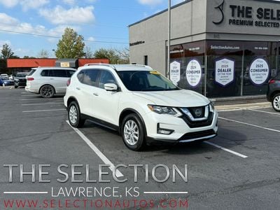 2017 Nissan Rogue - KNMAT2MTXHP571980