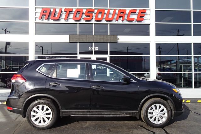 2017 Nissan Rogue FWD S - 22317389 - 0