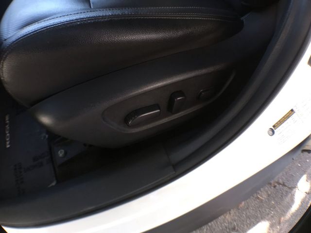 2017 Nissan Rogue SV - 22932704 - 12