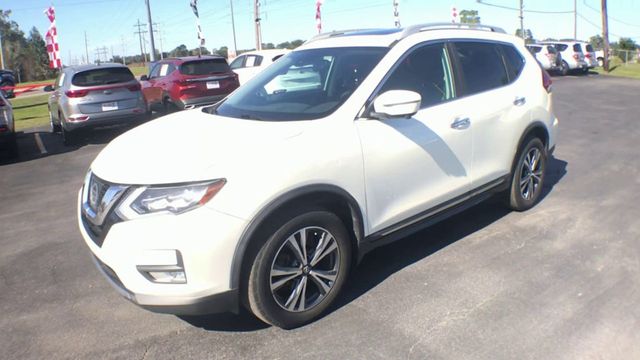 2017 Nissan Rogue SV - 22932704 - 3