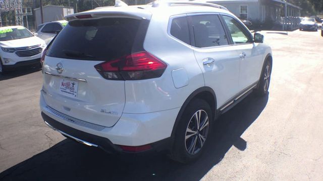 2017 Nissan Rogue SV - 22932704 - 7