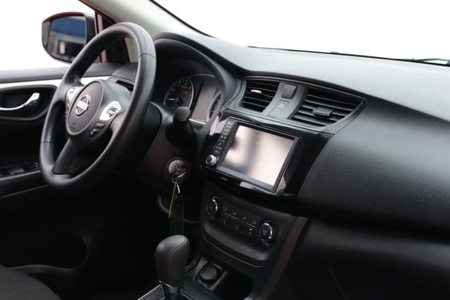 2017 Nissan Sentra  - 20811665 - 17