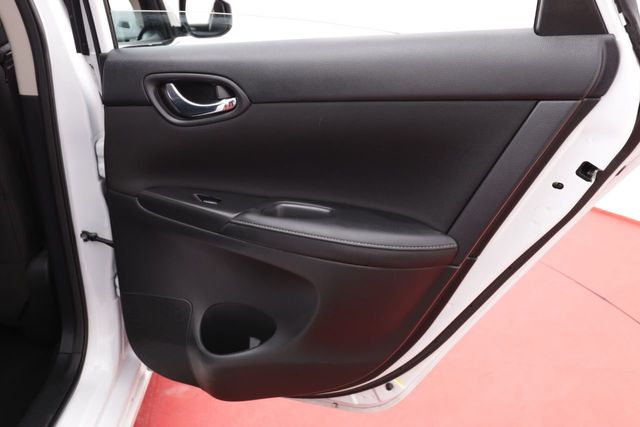 2017 Nissan Sentra  - 20811665 - 19