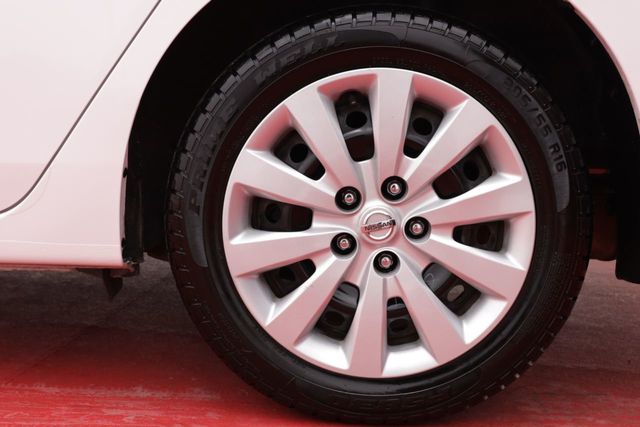2017 Nissan Sentra  - 20811665 - 22