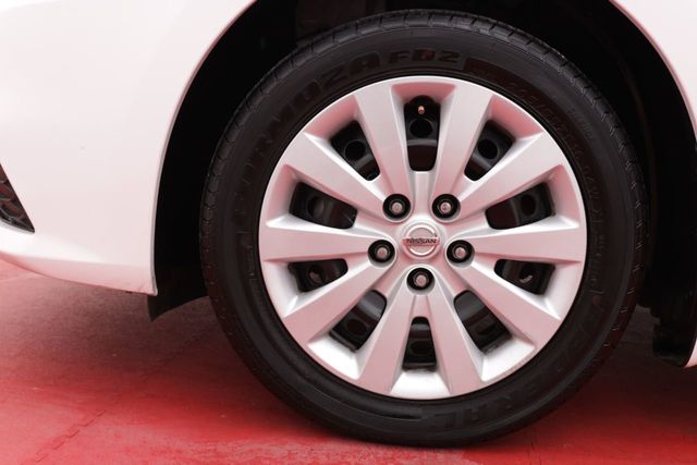 2017 Nissan Sentra  - 20811665 - 25
