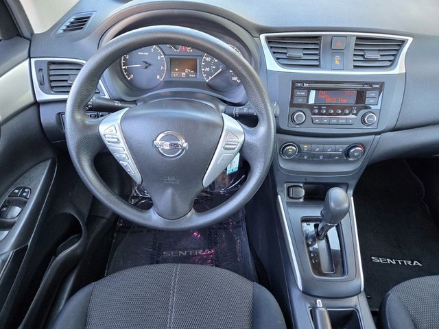 2017 Nissan Sentra S CVT - 22933784 - 9