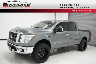 2017 Nissan Titan