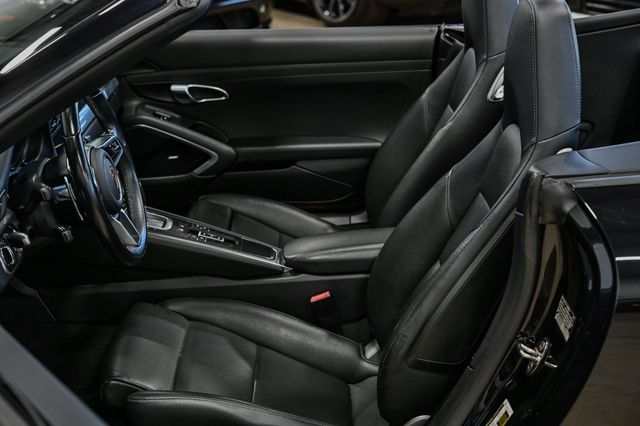 2017 Porsche 911 Carrera Cabriolet - 22940196 - 19