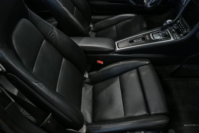 2017 Porsche 911 Carrera Cabriolet - 22940196 - 31
