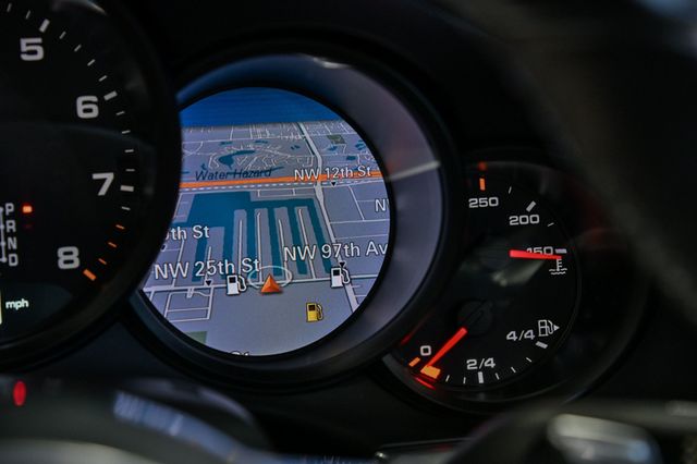 2017 Porsche 911 Carrera Cabriolet - 22940196 - 38