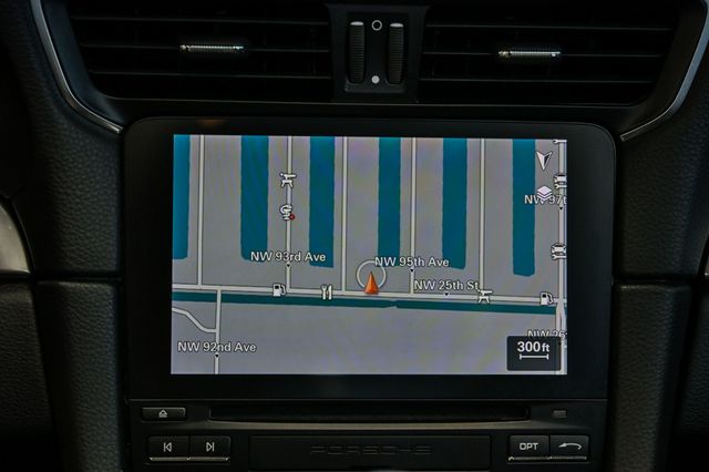 2017 Porsche 911 Carrera Cabriolet - 22940196 - 44