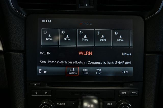 2017 Porsche 911 Carrera Cabriolet - 22940196 - 46