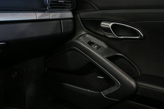 2017 Porsche 911 Carrera Cabriolet - 22940196 - 48