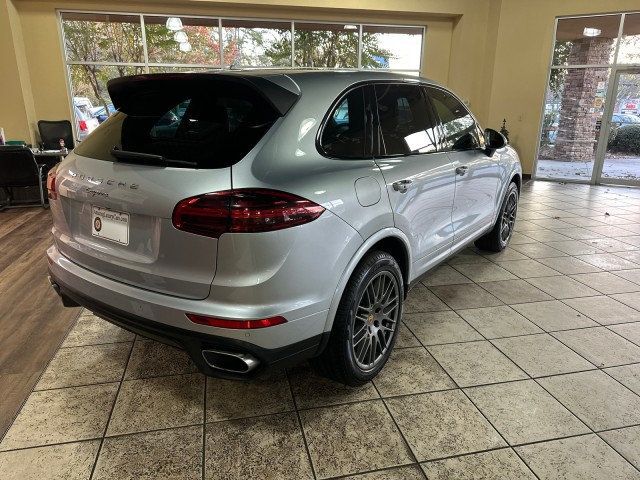 2017 Porsche Cayenne Platinum Edition AWD - 22349232 - 4