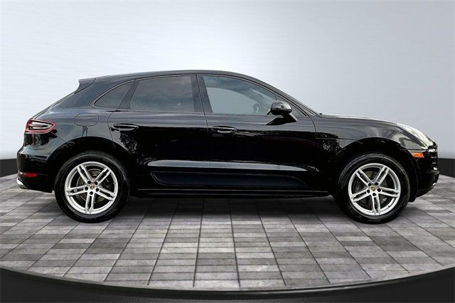 2017 Porsche Macan AWD - 22920822 - 7