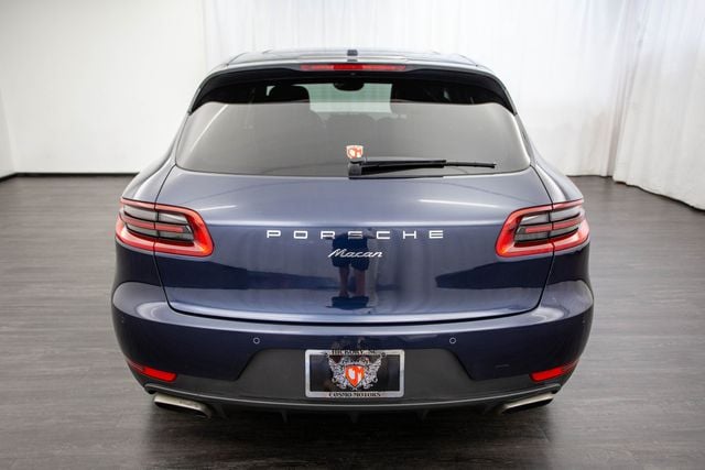 2017 Porsche Macan AWD - 22287250 - 14