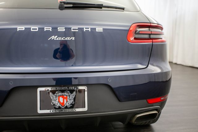 2017 Porsche Macan AWD - 22287250 - 38