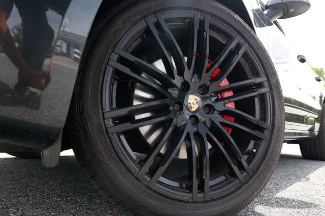 2017 Porsche Macan Turbo AWD - 22876729 - 48
