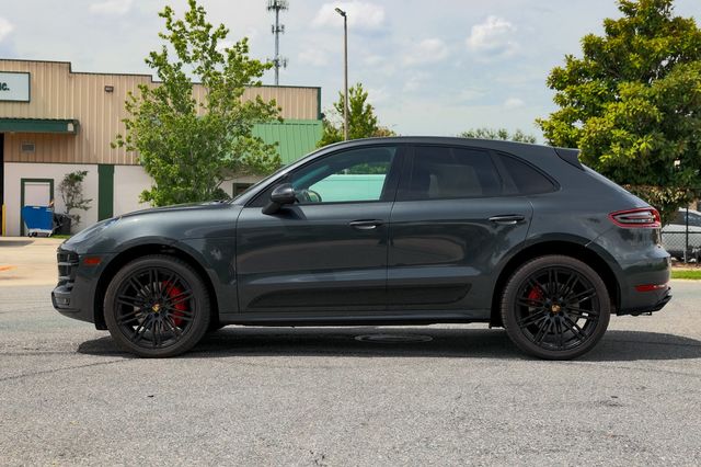2017 Porsche Macan Turbo AWD - 22876729 - 4