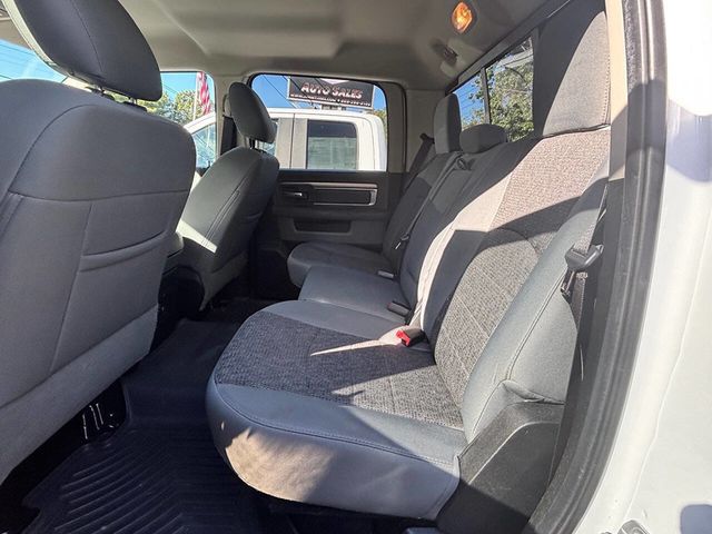 2017 Ram 1500 Big Horn 4x4 Crew Cab 5'7" Box - 22927029 - 16