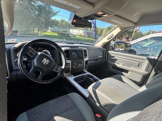 2017 Ram 1500 Big Horn 4x4 Crew Cab 5'7" Box - 22927029 - 17