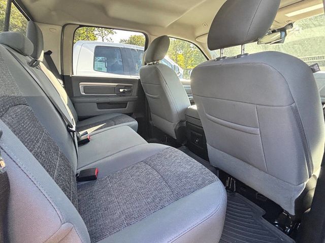 2017 Ram 1500 Big Horn 4x4 Crew Cab 5'7" Box - 22927029 - 24