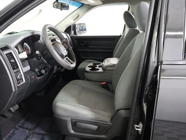 2017 Ram 1500 Express 4x4 Quad Cab 6'4" Box - 22931532 - 23