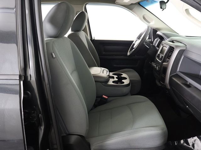 2017 Ram 1500 Express 4x4 Quad Cab 6'4" Box - 22931532 - 24