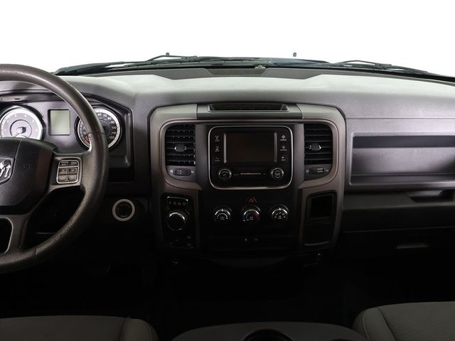 2017 Ram 1500 Express 4x4 Quad Cab 6'4" Box - 22931532 - 29