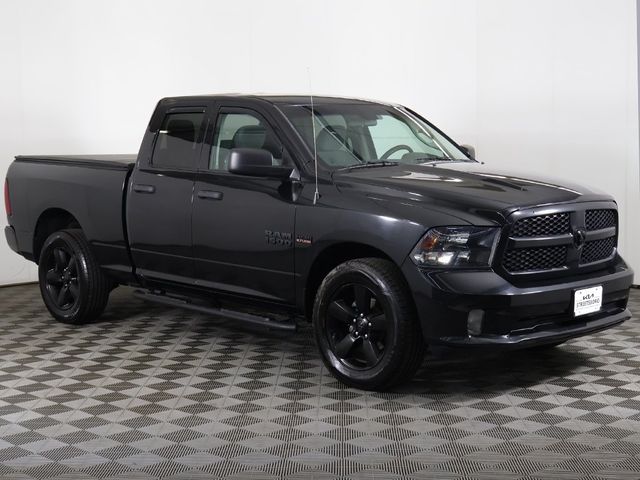 2017 Ram 1500 Express 4x4 Quad Cab 6'4" Box - 22931532 - 41