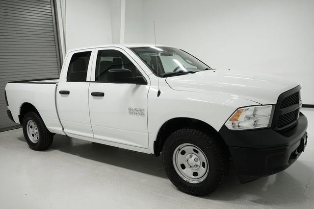2017 Ram 1500 Tradesman 4x4 Quad Cab 6'4" Box - 22820993 - 2
