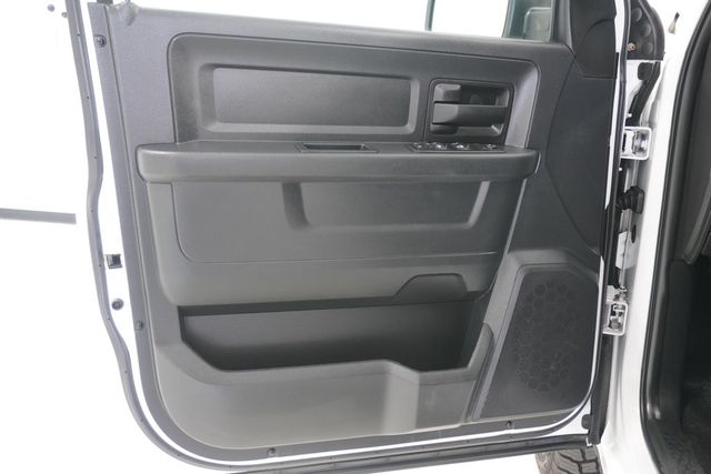 2017 Ram 1500 Tradesman 4x4 Quad Cab 6'4" Box - 22820994 - 11