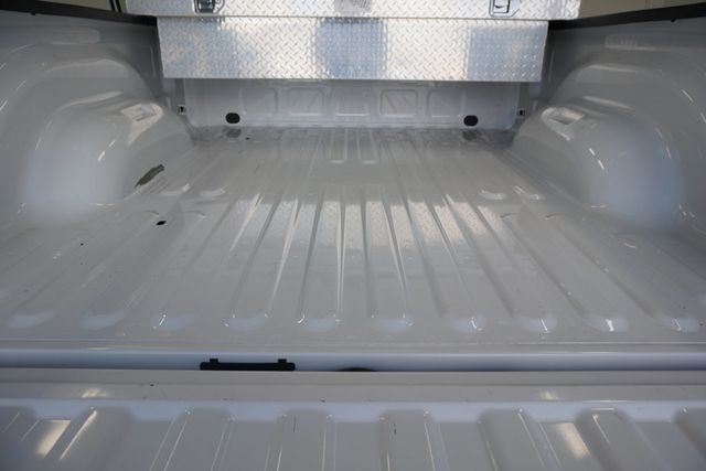 2017 Ram 1500 Tradesman 4x4 Quad Cab 6'4" Box - 22820994 - 17