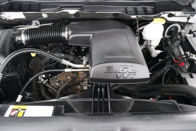 2017 Ram 1500 Tradesman 4x4 Quad Cab 6'4" Box - 22820995 - 23