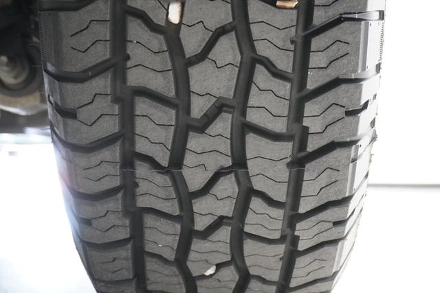 2017 Ram 1500 Tradesman 4x4 Quad Cab 6'4" Box - 22821001 - 23