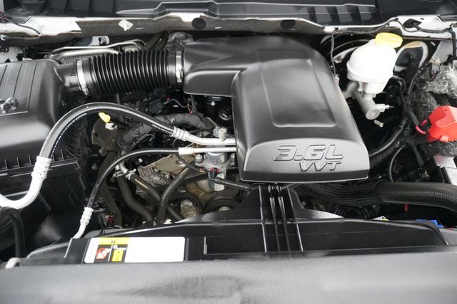 2017 Ram 1500 Tradesman 4x4 Quad Cab 6'4" Box - 22821001 - 24