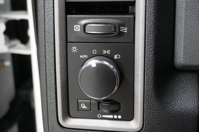 2017 Ram 1500 Tradesman 4x4 Quad Cab 6'4" Box - 22821003 - 16