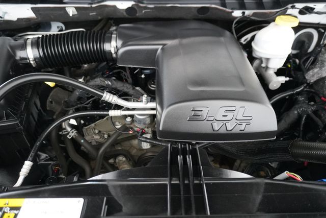 2017 Ram 1500 Tradesman 4x4 Quad Cab 6'4" Box - 22821003 - 21