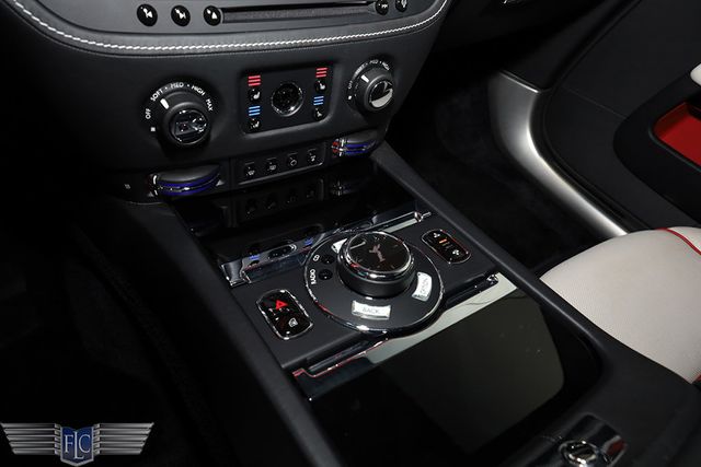 2017 Rolls-Royce Wraith Black Badge - 22872398 - 32