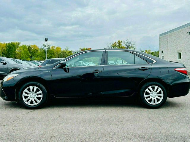 2017 Toyota Camry Hybrid LE CVT - 22102112 - 16